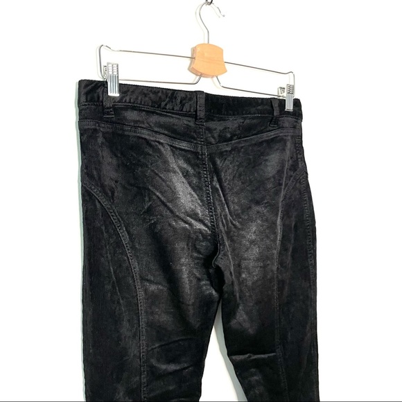 Express | Black Velvet Corduroy Y2K Front and Back Seam Flare Pants - Picture 4 of 7